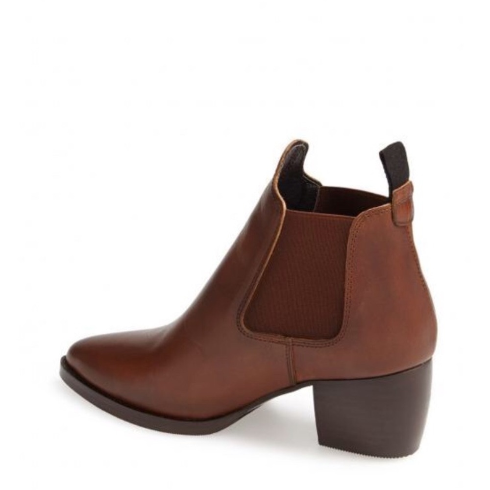 TOPSHOP MARGOT ANKLE BOOTIES in TAN! NWT!